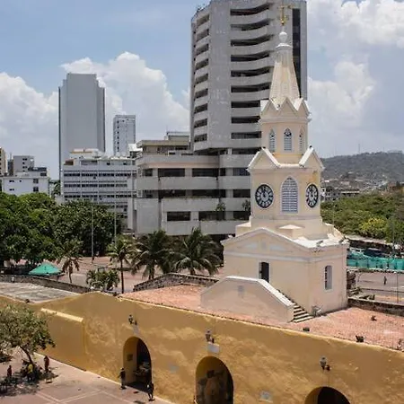 Apartamento Torre Del Reloj 402